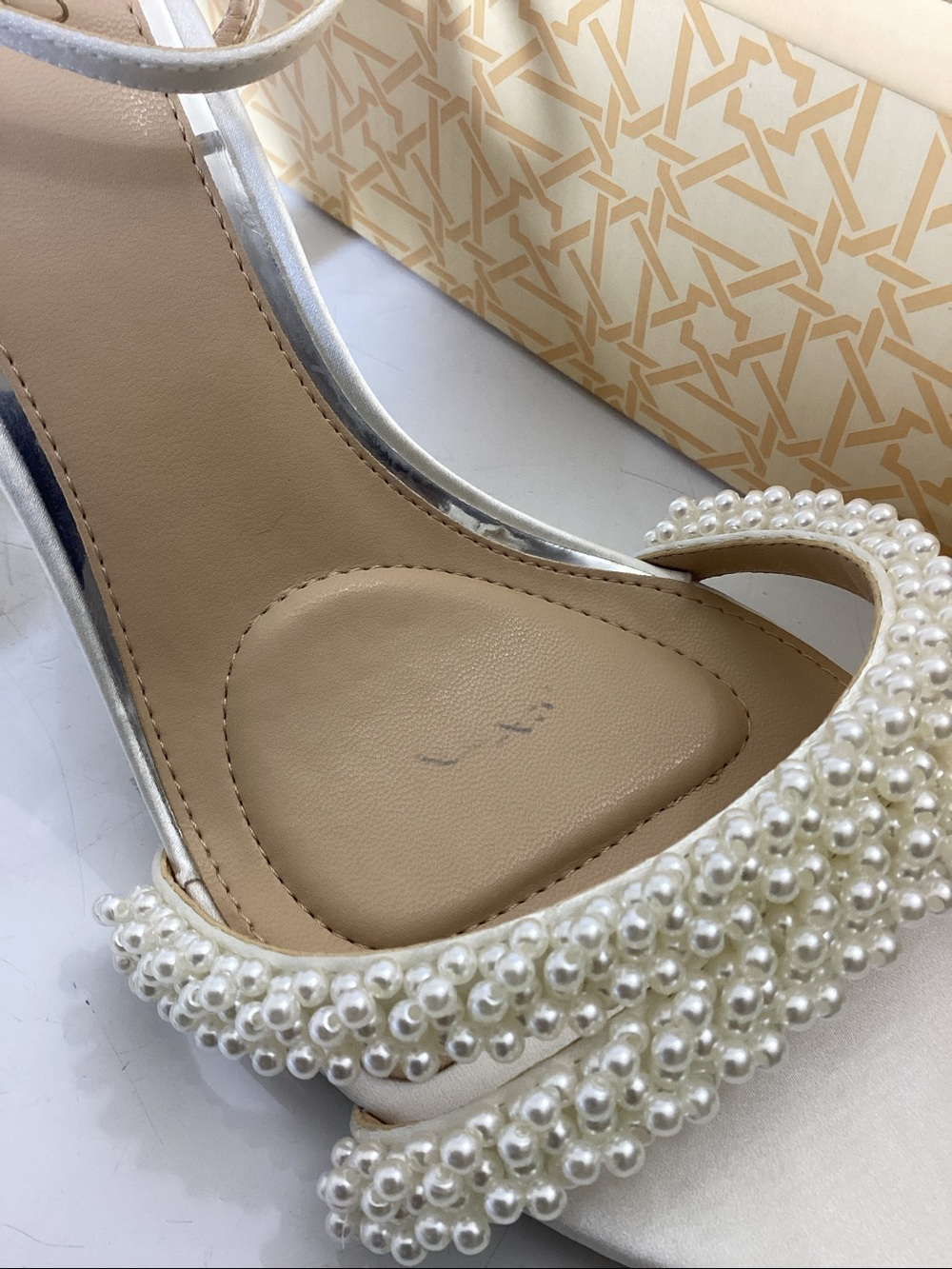 Jewel Badgley Mischka Women's Noah Stiletto Sandals - Picture 13 of 13